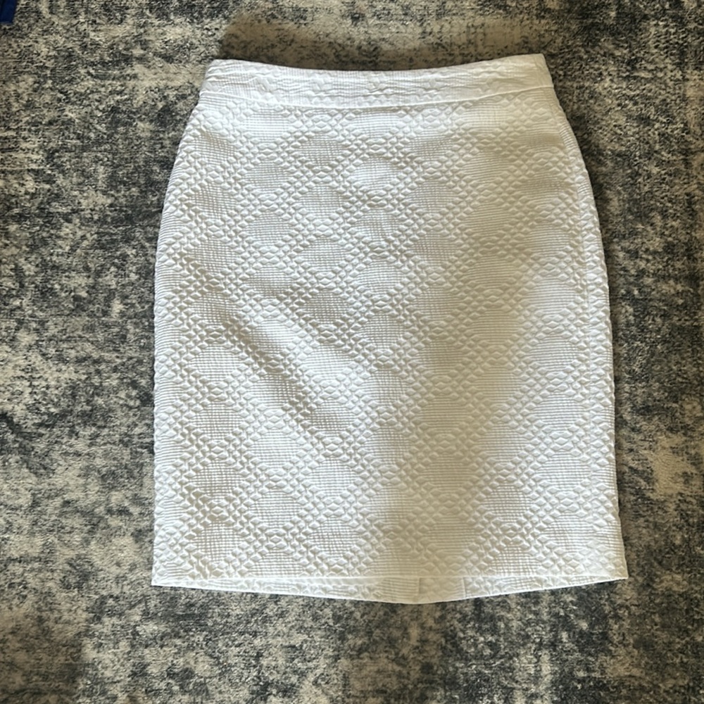 Banana Republic White Textured Pencil Skirt